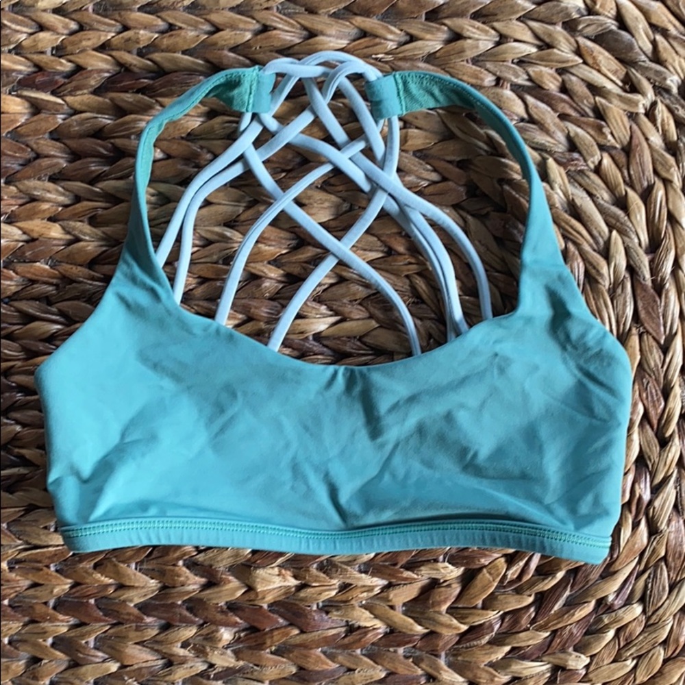 Lululemon free to be wild bra